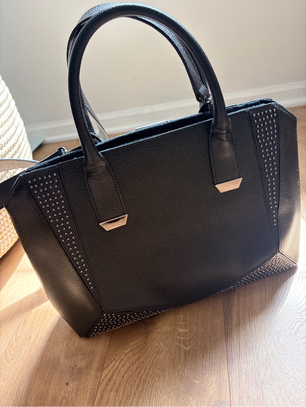 Henri Bendel Black and Silver Pebbled Leather Handbag w/ Crossbody Strap - Picture 7 of 10